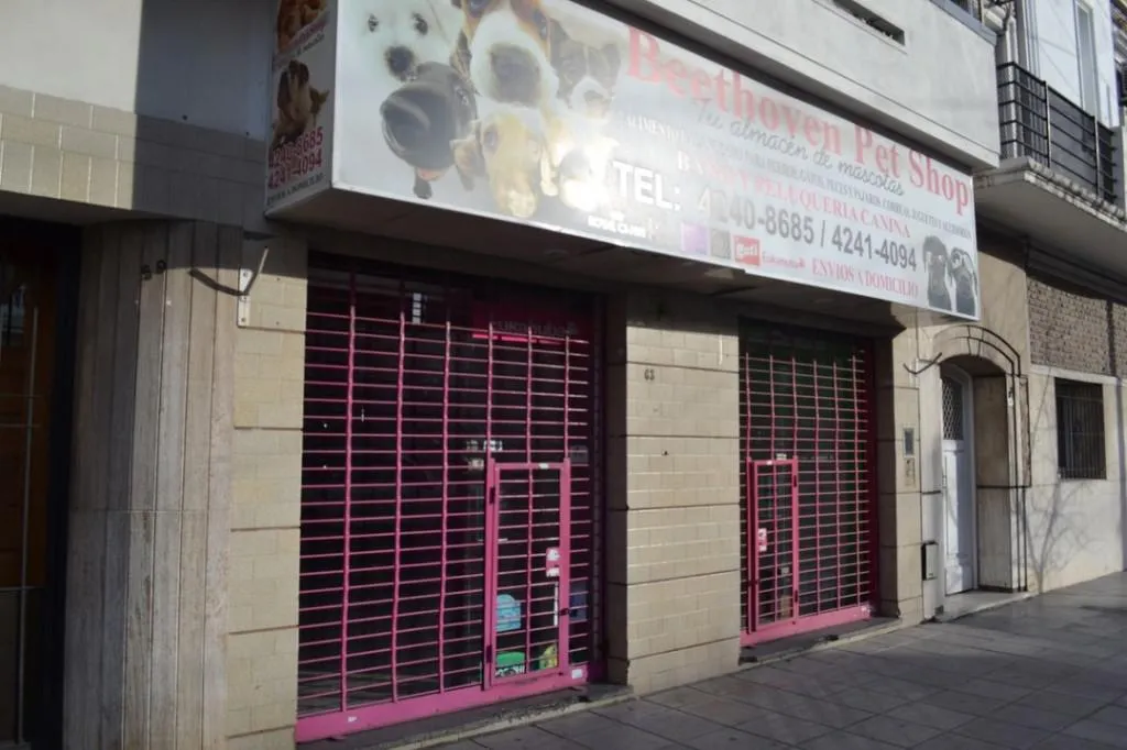 Local en Lanús, Lanús